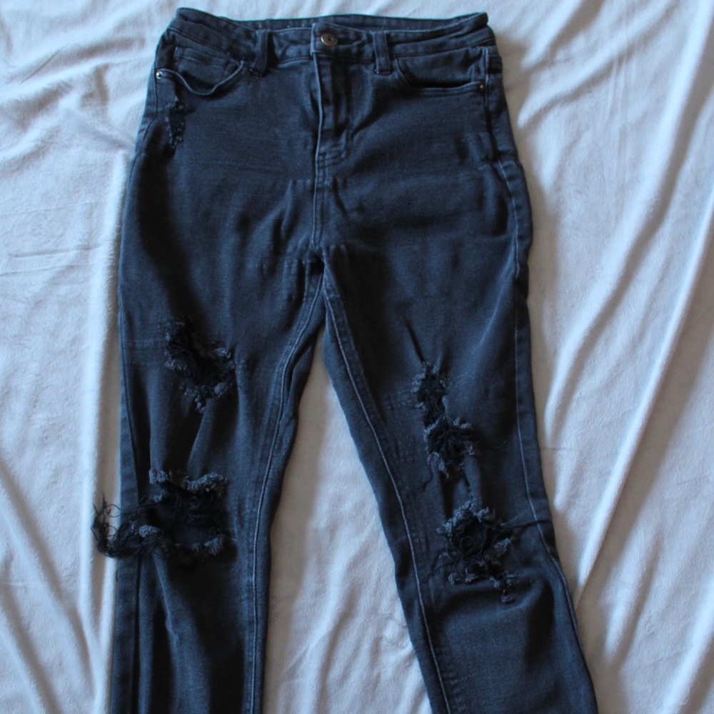 28 Black Skinny Ripped Jeans
